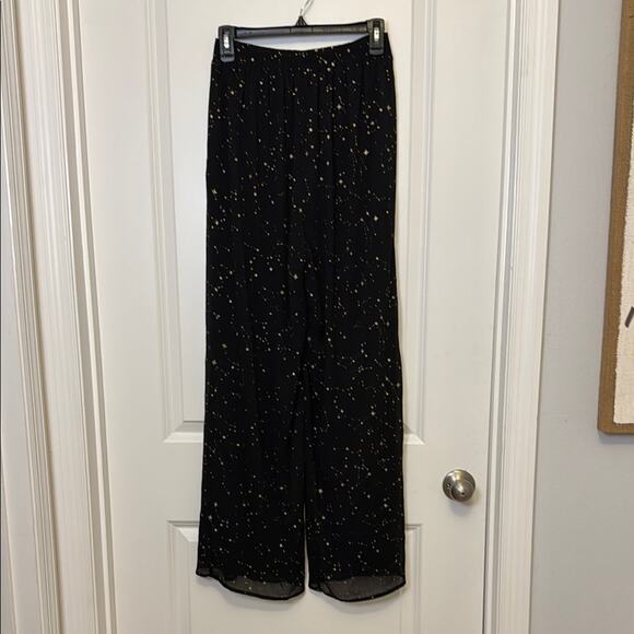 Sadie & Sage Black Wide Leg Pants with Gold Accents - Picture 3 of 4